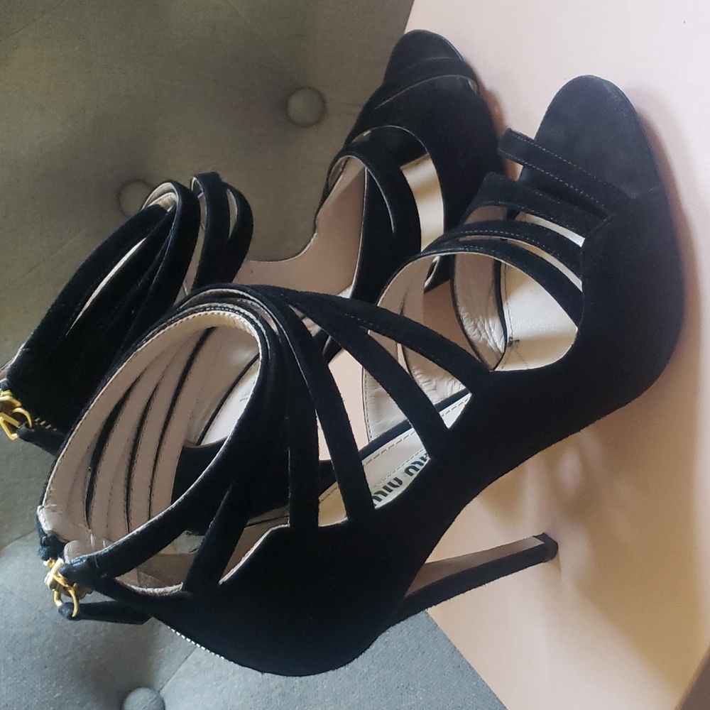 Miu Miu - Picture 5 of 7